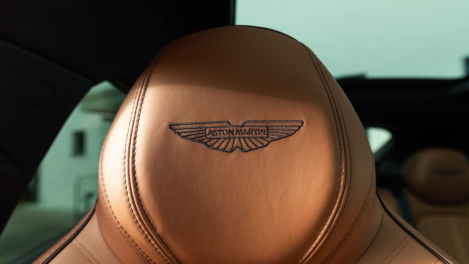 Used Aston Martin DBX 2025 for sale - 77458610: Photo 5