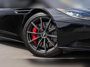 Used Aston Martin DB11 2022 for sale - 79001992: Photo