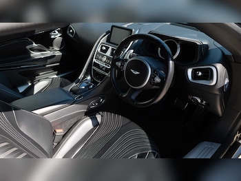 Used Aston Martin DB11 2017 for sale - 78378487: Photo