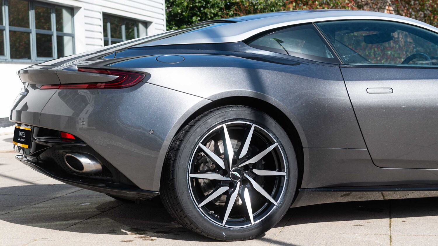 Used Aston Martin DB11 for sale - 78052432: Photo 19