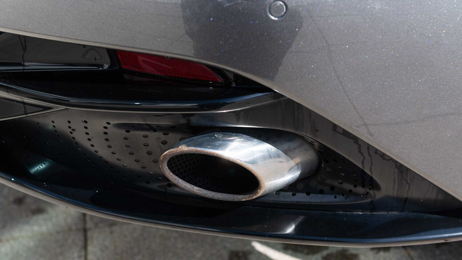 Used Aston Martin DB11 for sale - 78052432: Photo 21