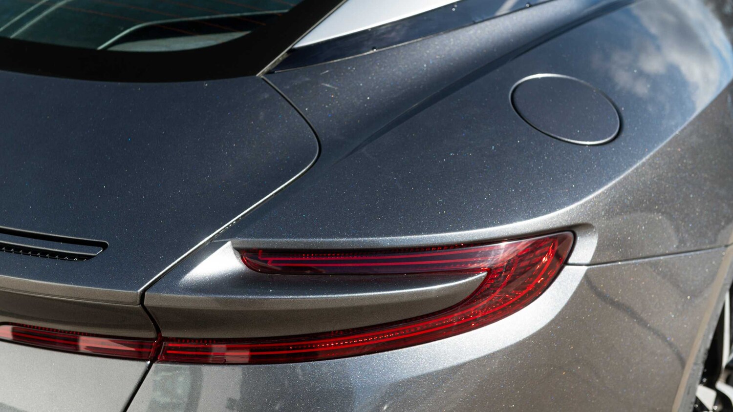 Used Aston Martin DB11 for sale - 78052432: Photo 22