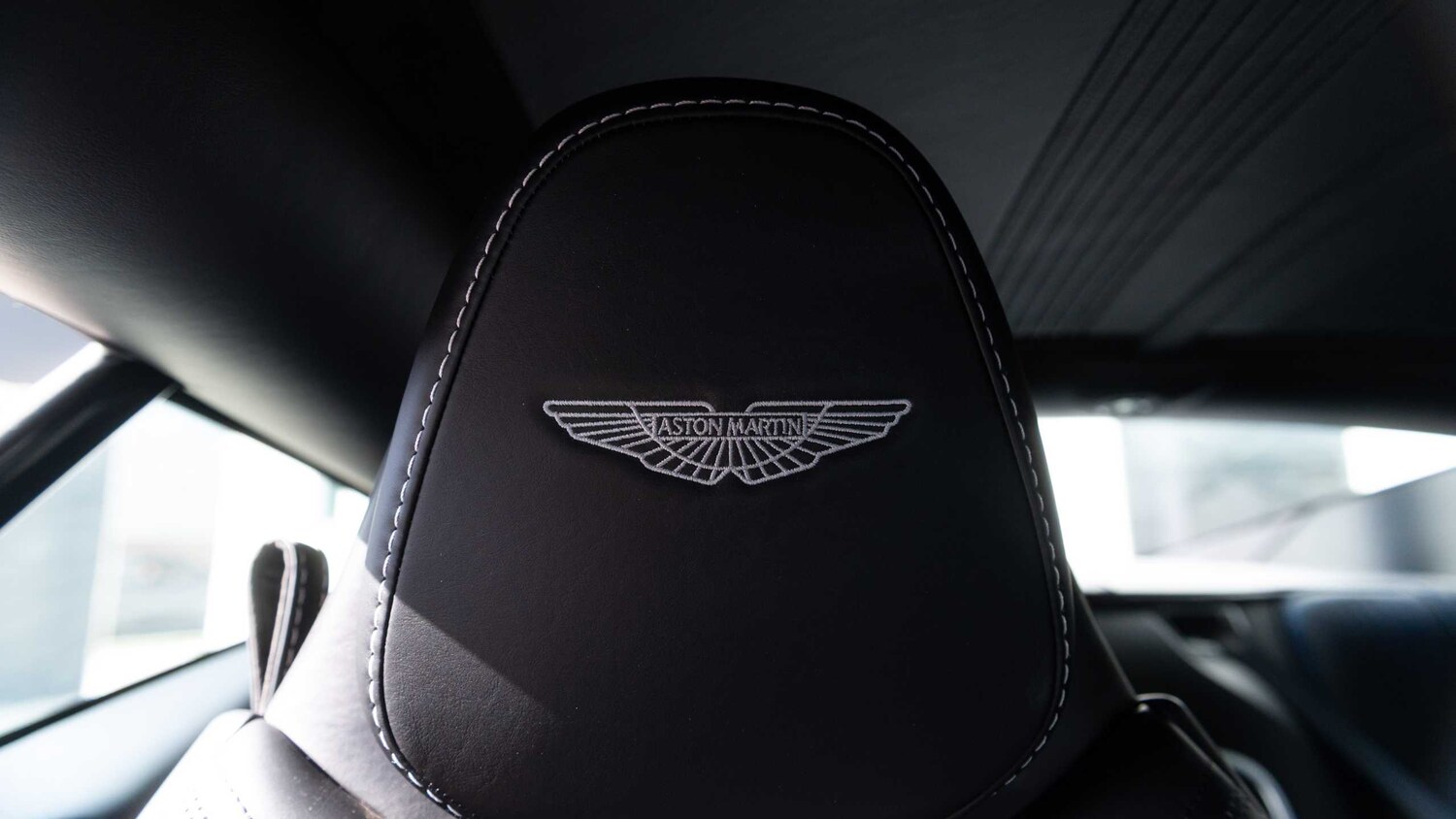 Used Aston Martin DB11 for sale - 78052432: Photo 29