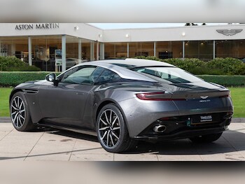 Used Aston Martin DB11 2017 for sale - 78052432: Photo