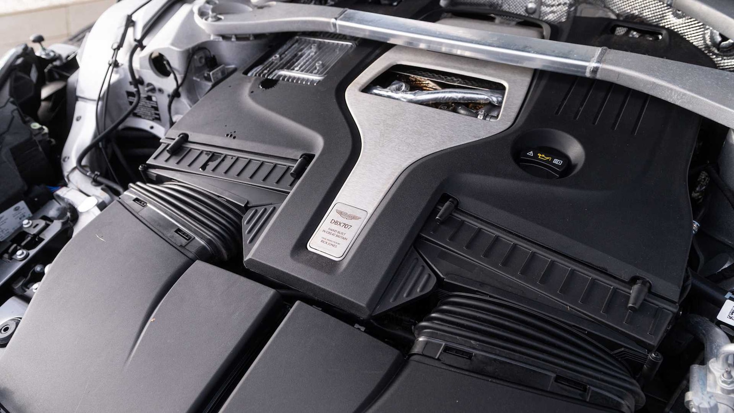 Used Aston Martin DBX 2025 for sale - 77943225: Photo 13