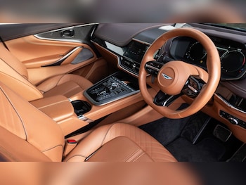 Used Aston Martin DBX 2025 for sale - 77943225: Photo