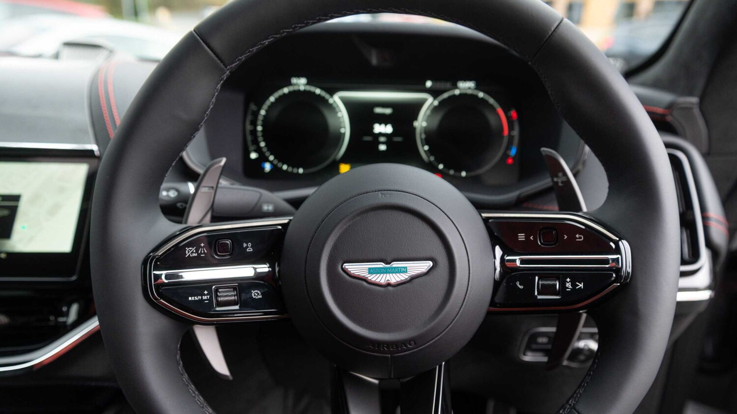 Used Aston Martin DBX 2026 for sale - 78161191: Photo 11