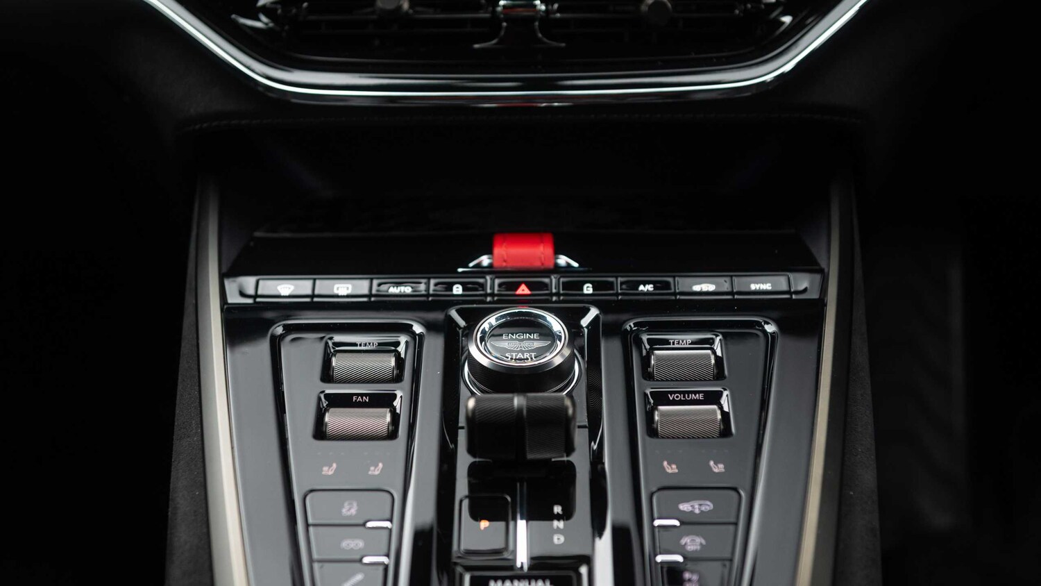 Used Aston Martin DBX 2026 for sale - 78161191: Photo 32