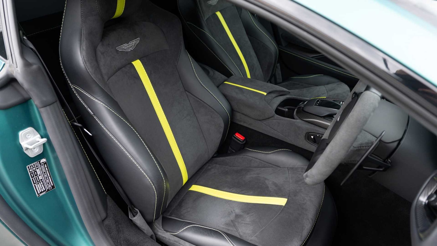 Used Aston Martin Vantage for sale - 77389751: Photo 12