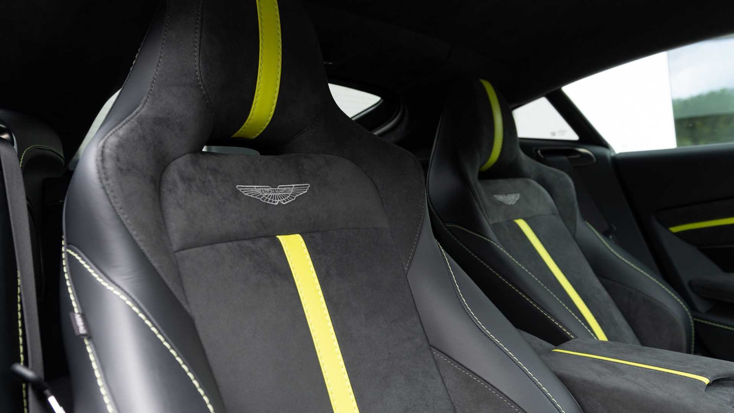 Used Aston Martin Vantage for sale - 77389751: Photo 30