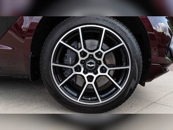Used Aston Martin DBX 2020 for sale - 75218877: Photo