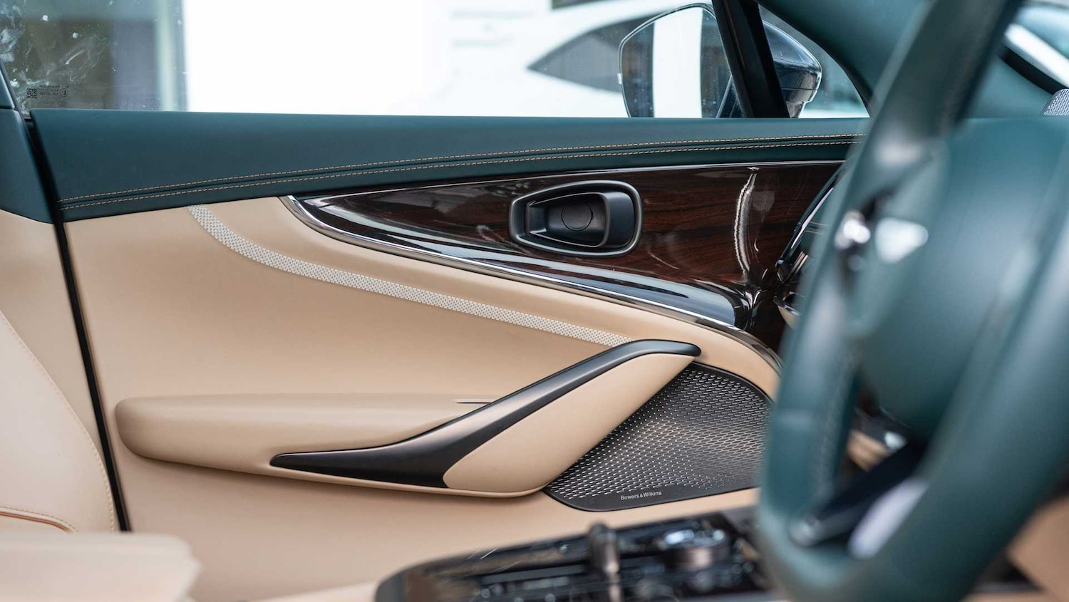 Used Aston Martin DBX 2024 for sale - 77257477: Photo 30