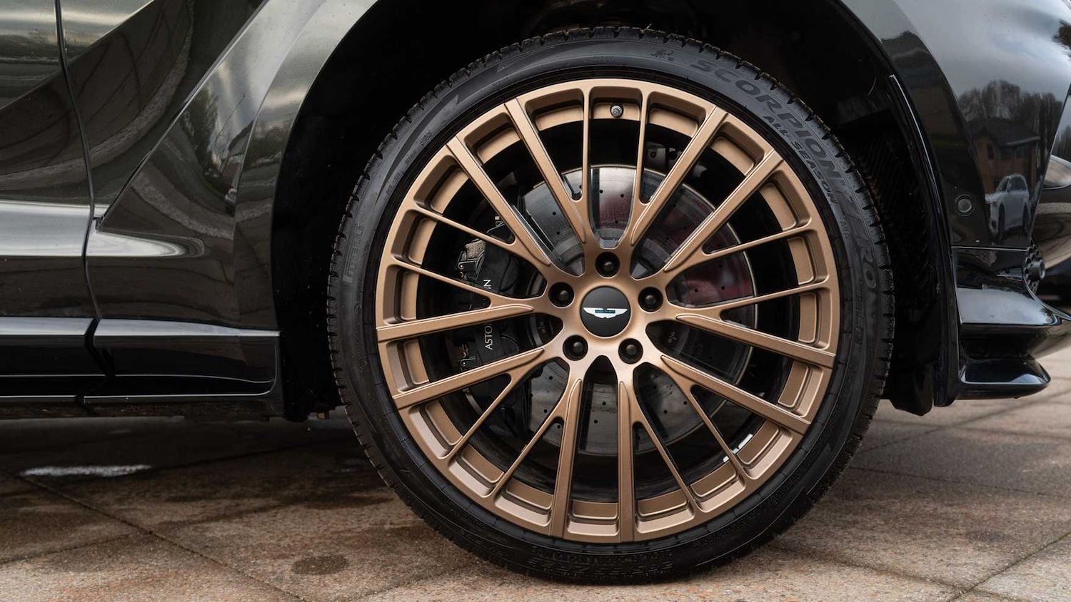 Used Aston Martin DBX 2024 for sale - 77257477: Photo 4