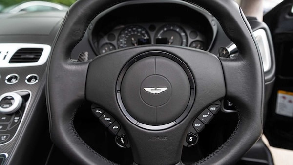 Used Aston Martin Vanquish 2018 for sale - 75299678: Photo 11