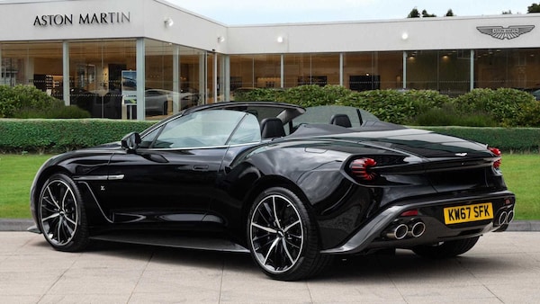 Used Aston Martin Vanquish 2018 for sale - 75299678: Photo 2