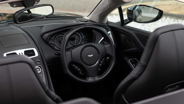Used Aston Martin Vanquish 2018 for sale - 75299678: Photo 32