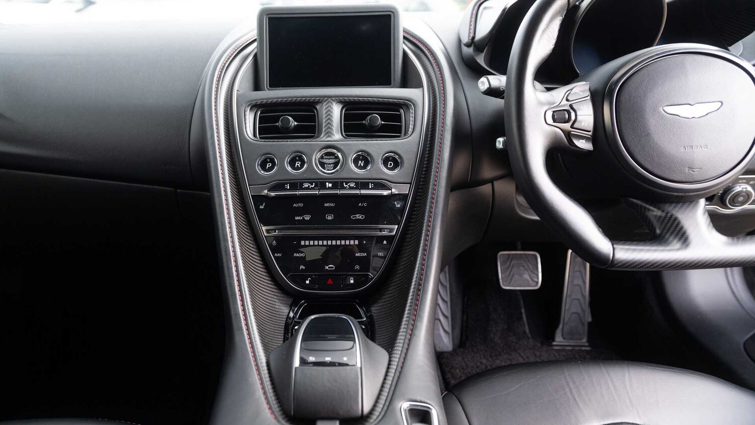 Used Aston Martin DBS 2021 for sale - 77674643: Photo 10