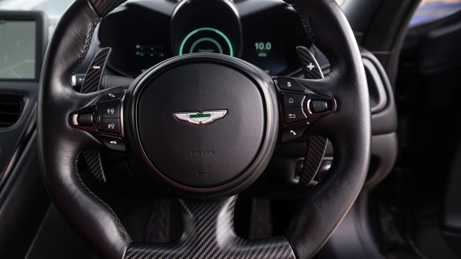 Used Aston Martin DBS 2021 for sale - 77674643: Photo 11