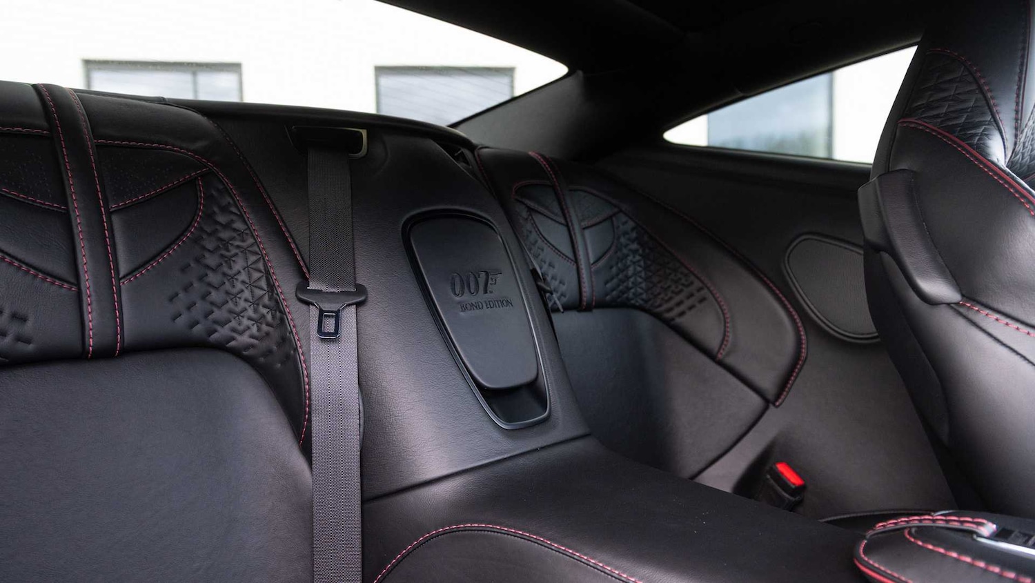 Used Aston Martin DBS 2021 for sale - 77674643: Photo 15