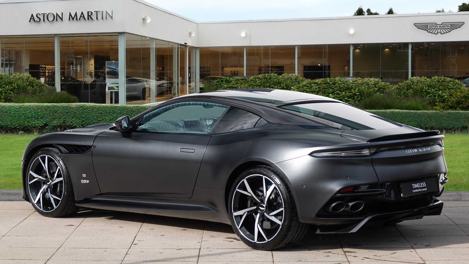 Used Aston Martin DBS 2021 for sale - 77674643: Photo 2
