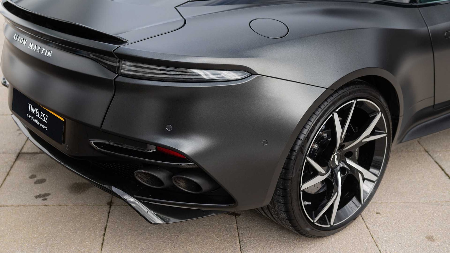 Used Aston Martin DBS 2021 for sale - 77674643: Photo 26