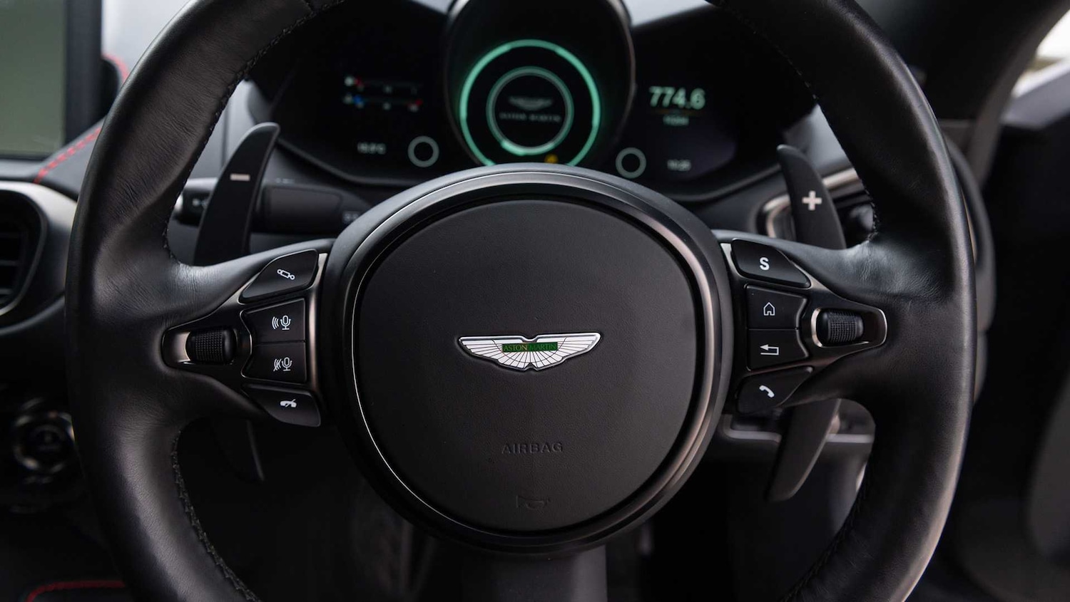 Used Aston Martin Vantage 2022 for sale - 76170106: Photo 11