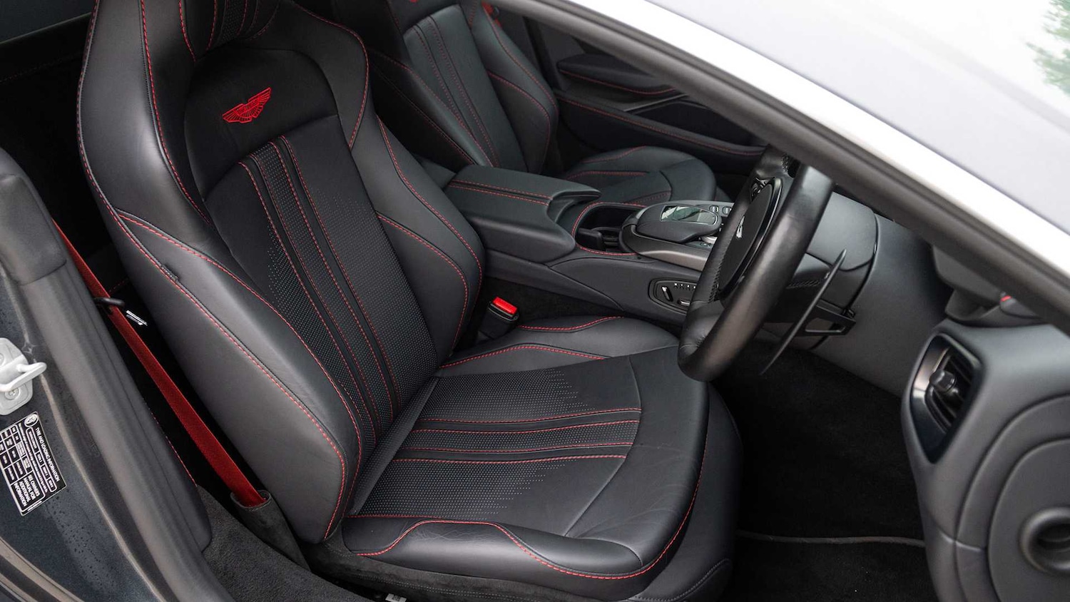 Used Aston Martin Vantage 2022 for sale - 76170106: Photo 12