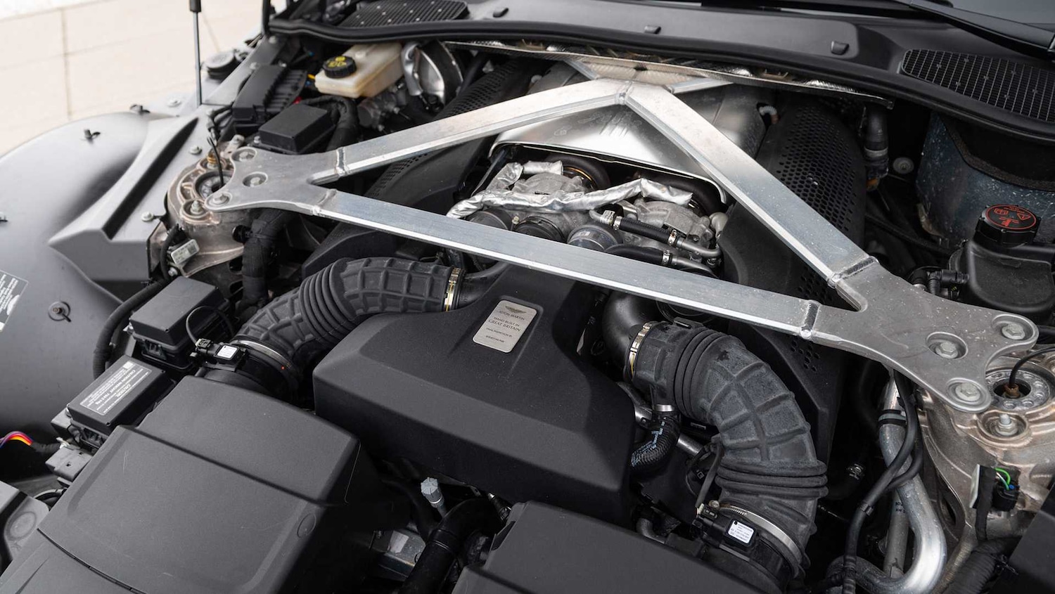 Used Aston Martin Vantage 2022 for sale - 76170106: Photo 13