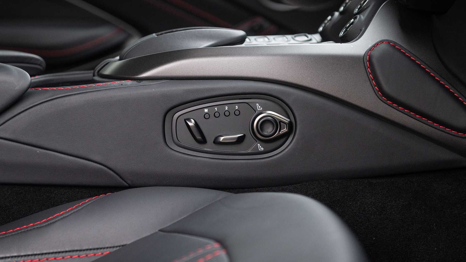 Used Aston Martin Vantage 2022 for sale - 76170106: Photo 15
