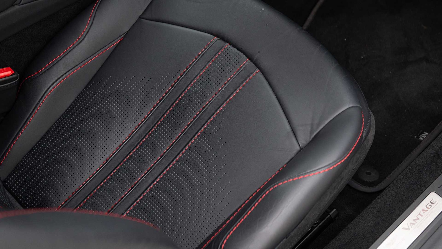 Used Aston Martin Vantage 2022 for sale - 76170106: Photo 29