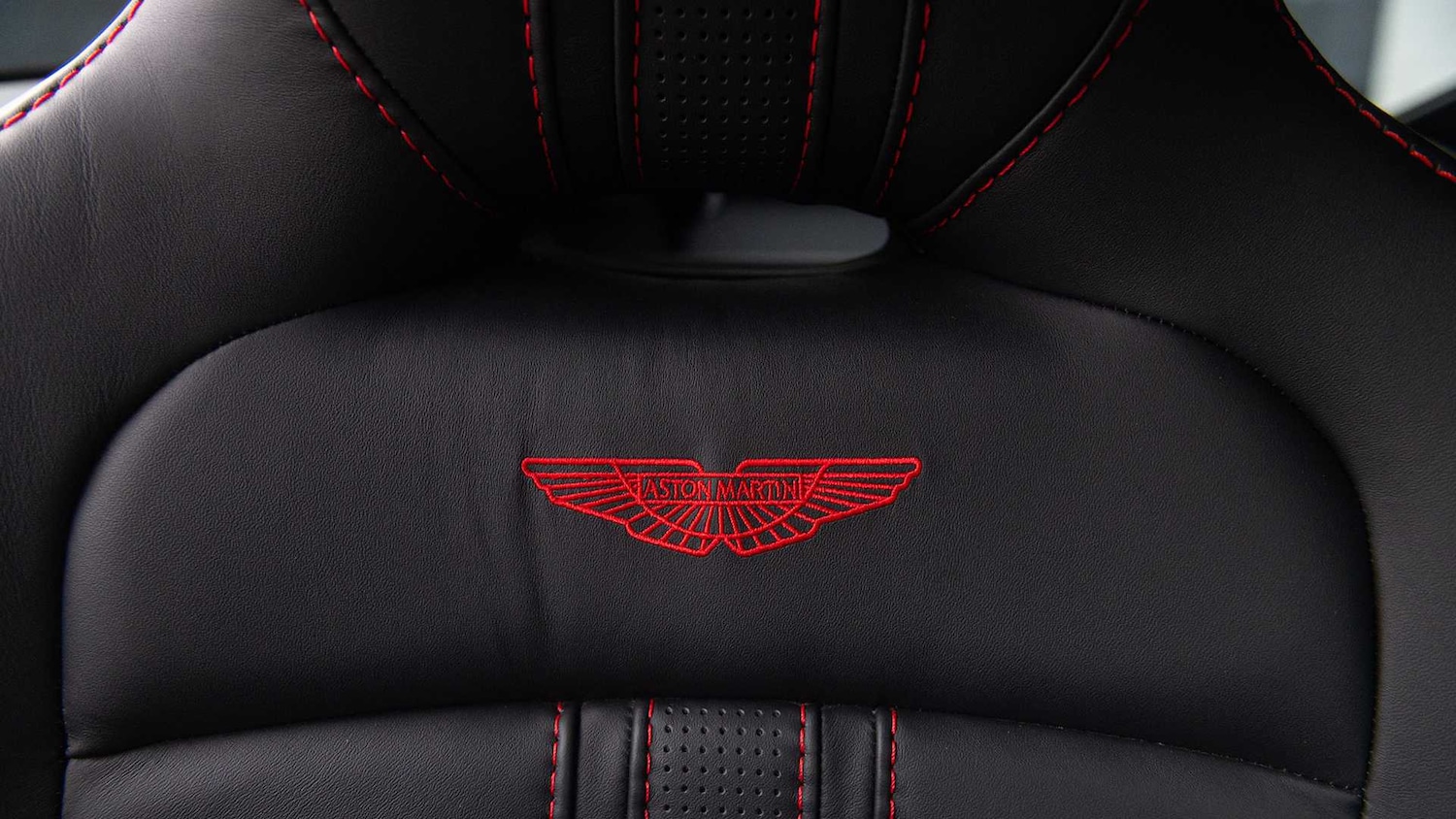 Used Aston Martin Vantage 2022 for sale - 76170106: Photo 31