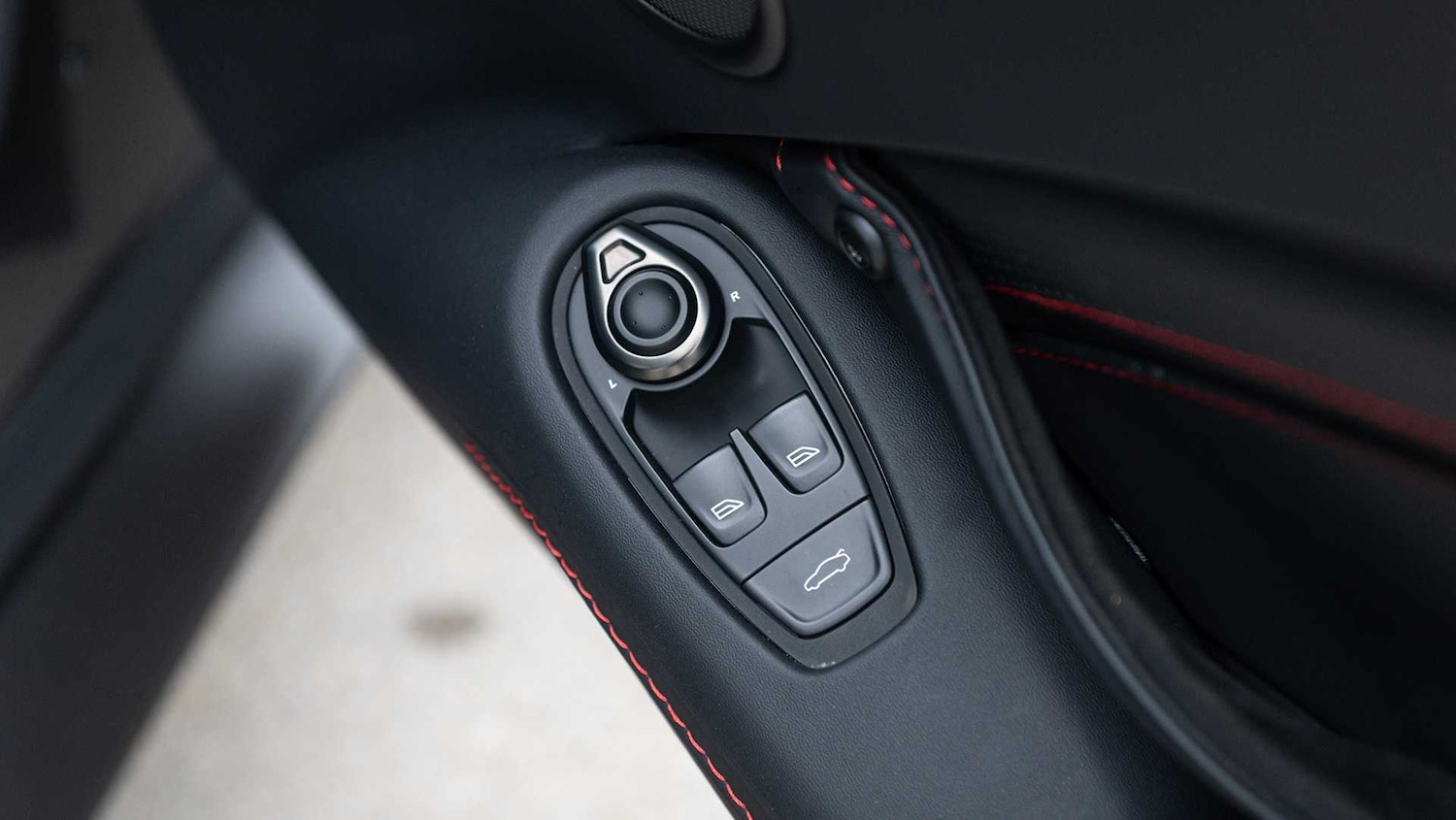 Used Aston Martin Vantage 2022 for sale - 76170106: Photo 32