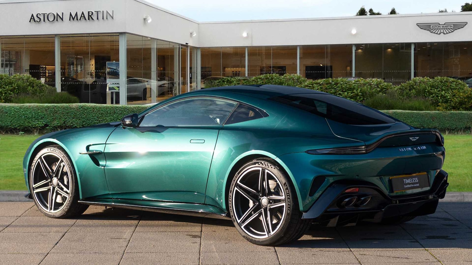 Used Aston Martin Vantage 2025 for sale - 77373806: Photo 2