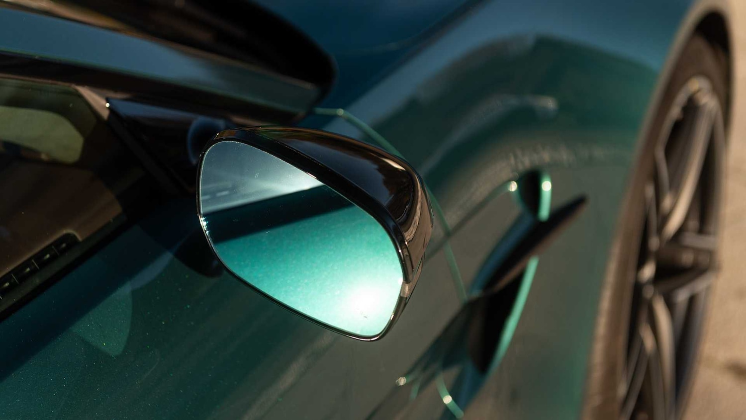 Used Aston Martin Vantage 2025 for sale - 77373806: Photo 22