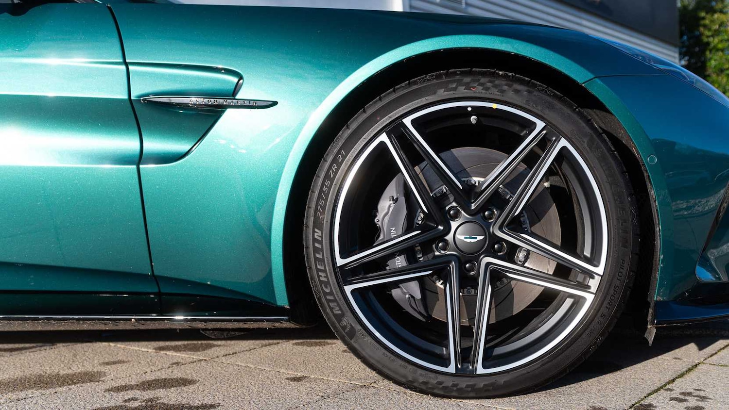 Used Aston Martin Vantage 2025 for sale - 77373806: Photo 4