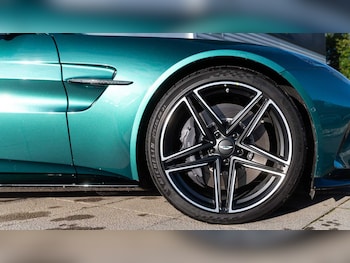 Used Aston Martin Vantage 2025 for sale - 77373806: Photo