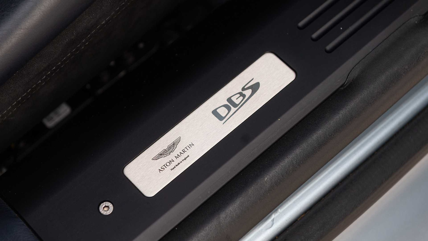 Used Aston Martin DBS 2020 for sale - 76169971: Photo 14