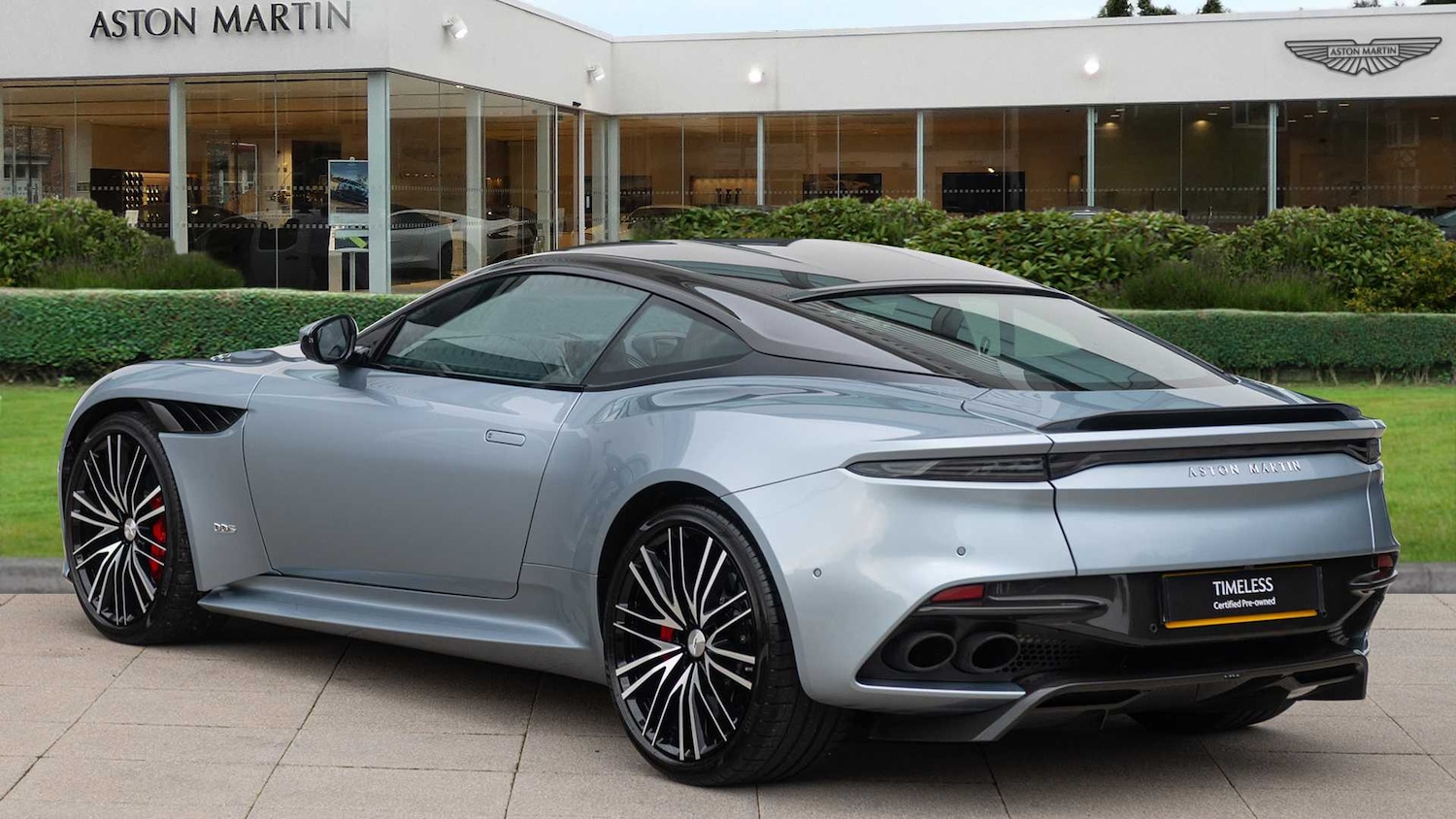 Used Aston Martin DBS 2020 for sale - 76169971: Photo 2