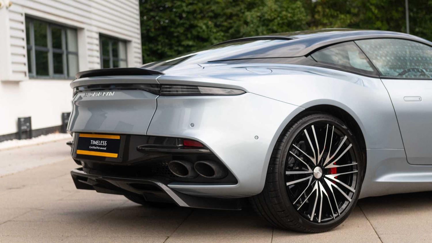 Used Aston Martin DBS 2020 for sale - 76169971: Photo 24