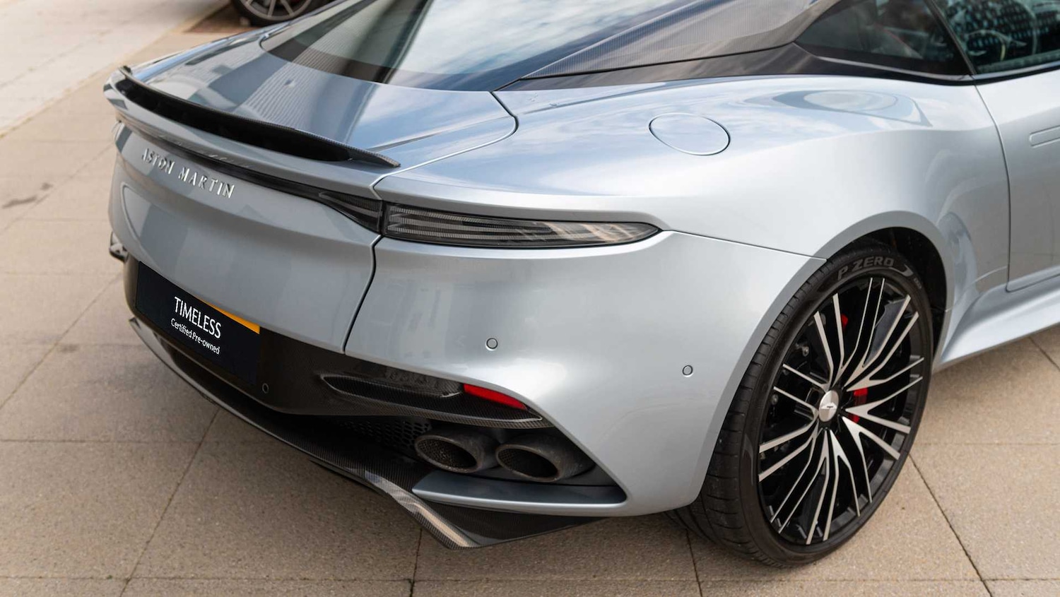 Used Aston Martin DBS 2020 for sale - 76169971: Photo 25