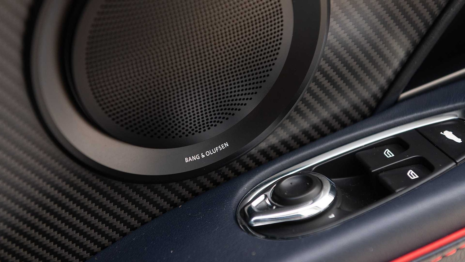 Used Aston Martin DBS 2020 for sale - 76169971: Photo 34