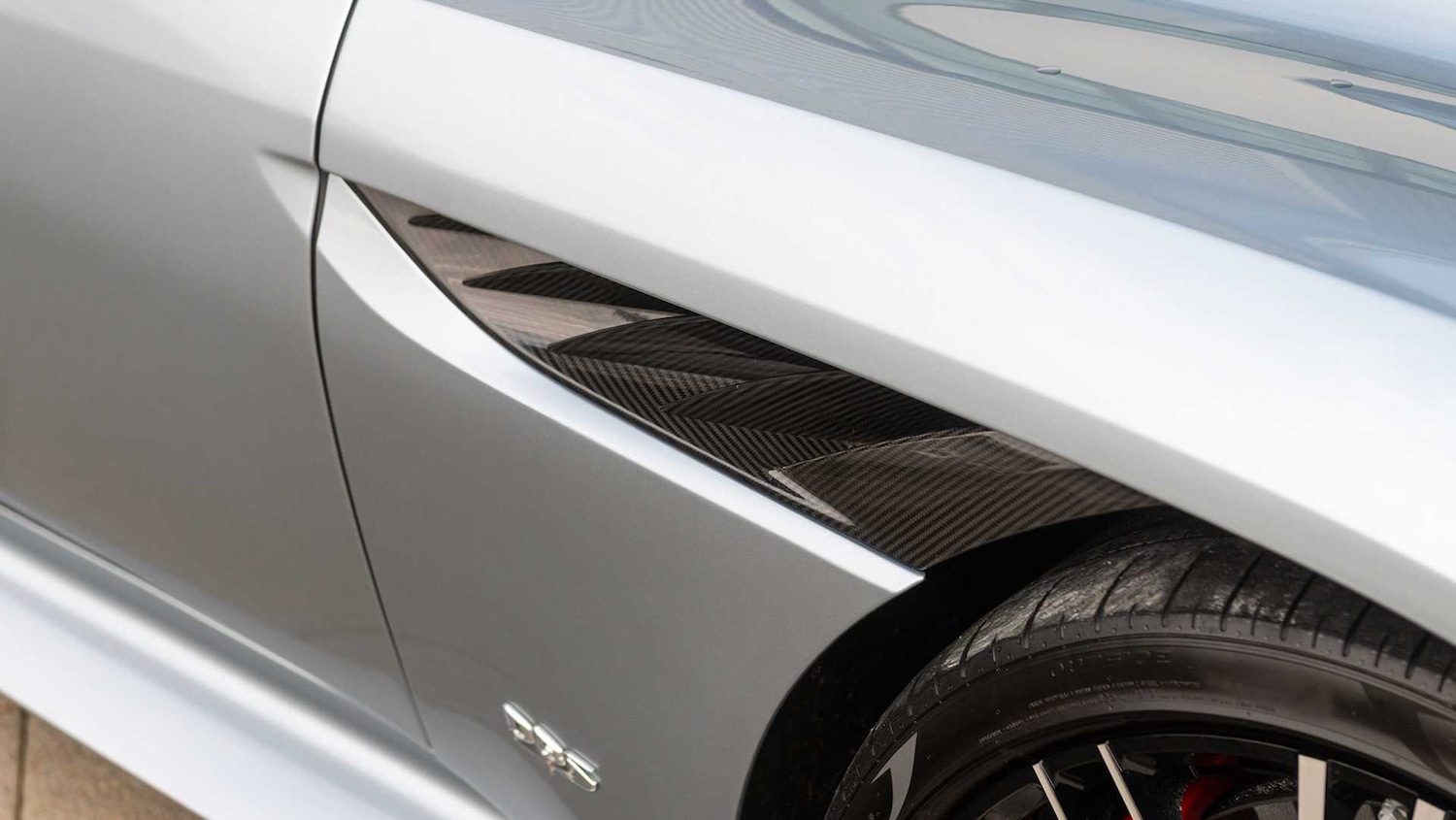 Used Aston Martin DBS 2020 for sale - 76169971: Photo 9