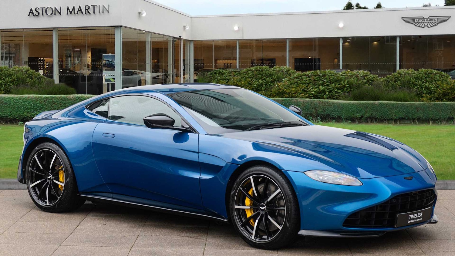 Used Aston Martin Vantage 2023 for sale - 76242475: Photo 1