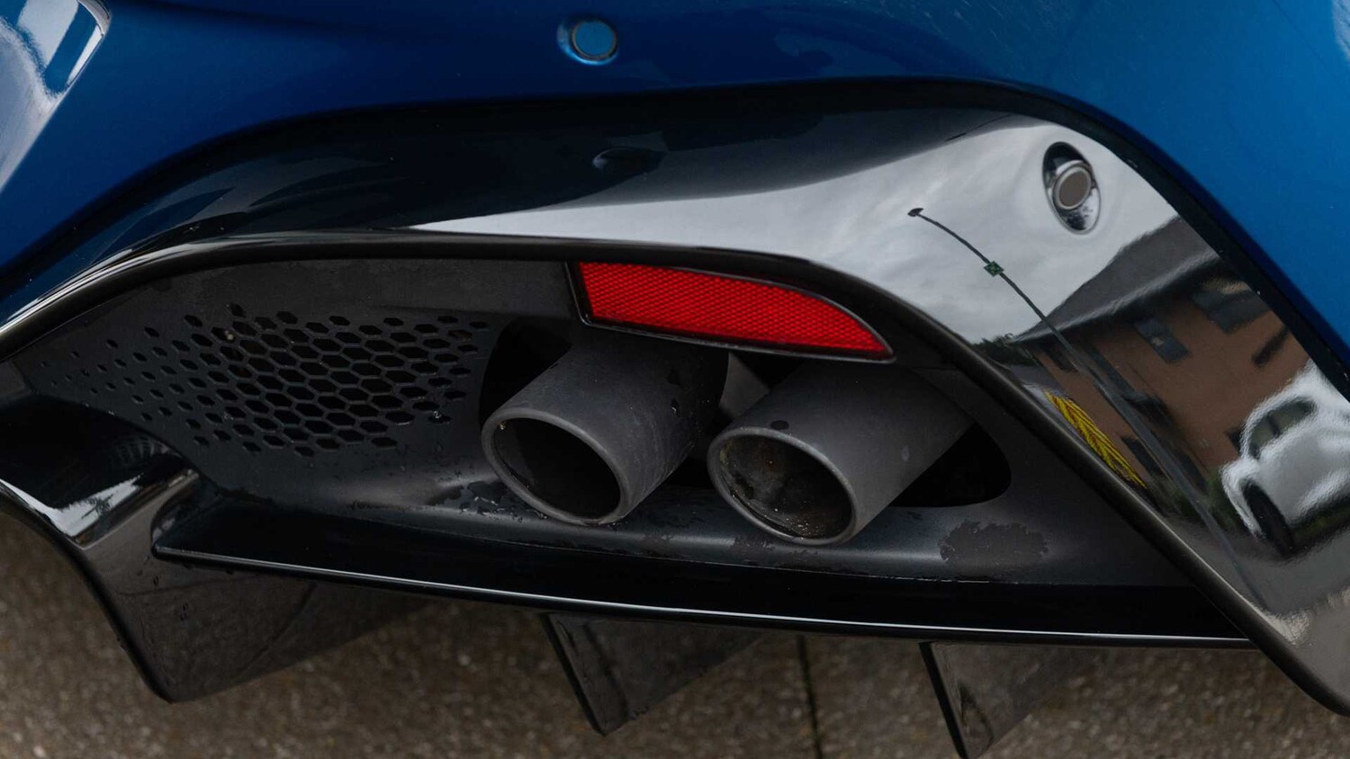 Used Aston Martin Vantage 2023 for sale - 76242475: Photo 15