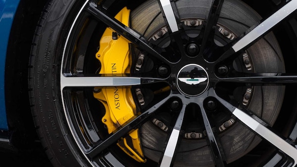 Used Aston Martin Vantage 2023 for sale - 76242475: Photo 16