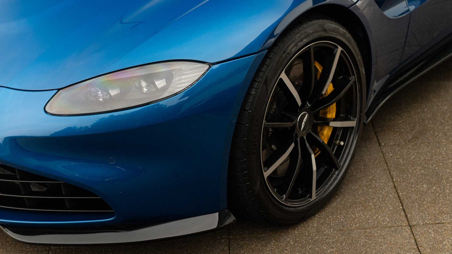 Used Aston Martin Vantage 2023 for sale - 76242475: Photo 19