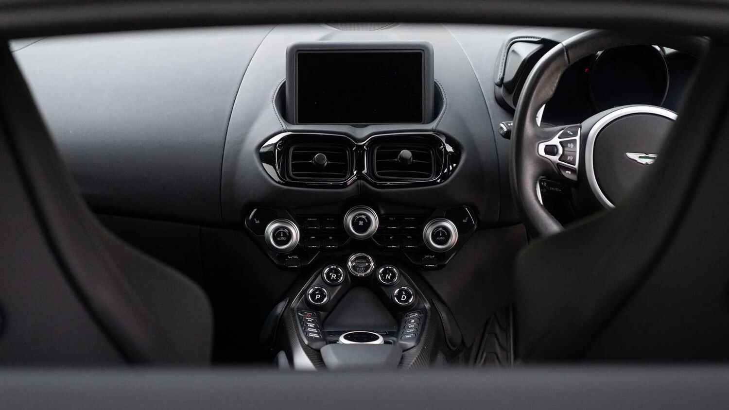 Used Aston Martin Vantage 2023 for sale - 76242475: Photo 26