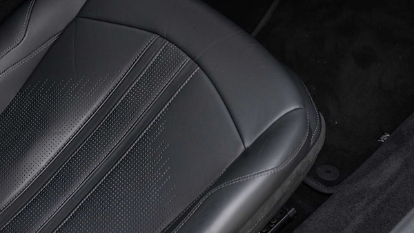 Used Aston Martin Vantage 2023 for sale - 76242475: Photo 28