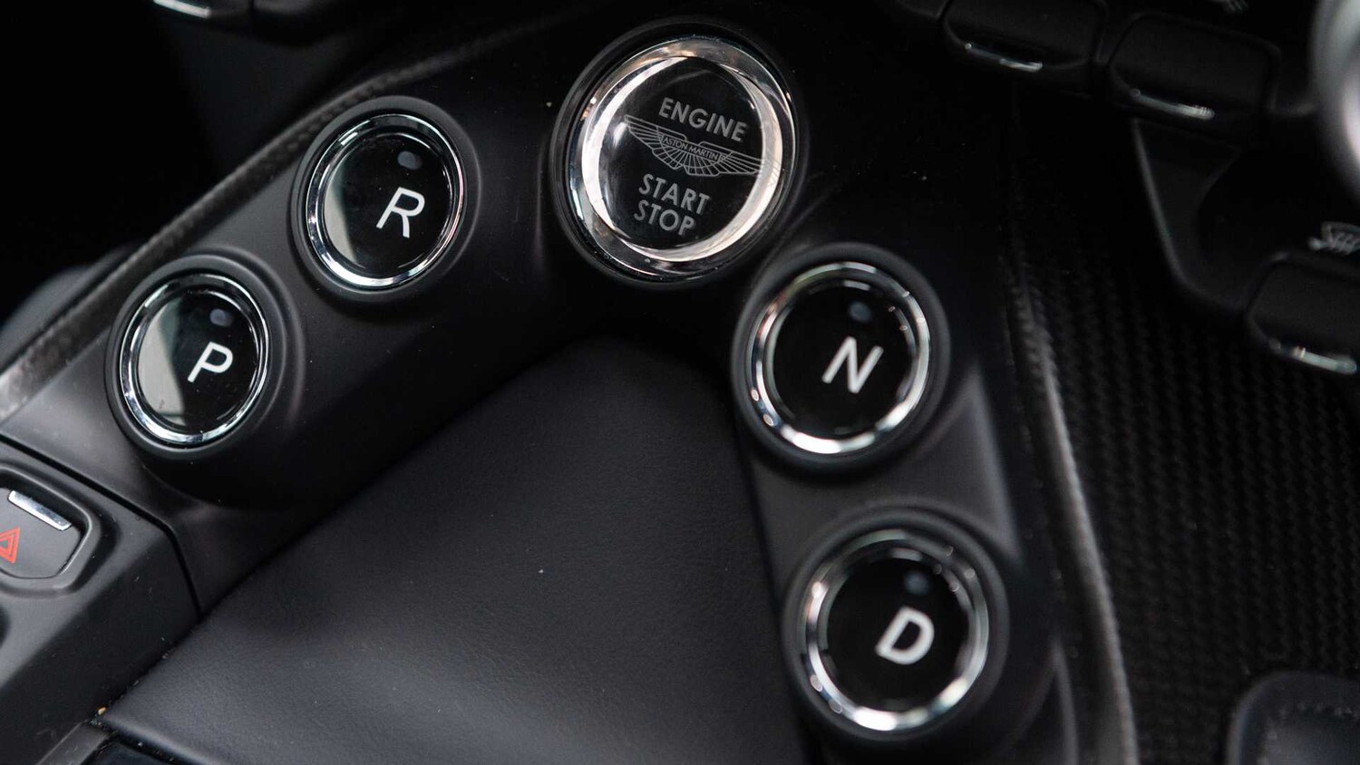 Used Aston Martin Vantage 2023 for sale - 76242475: Photo 32