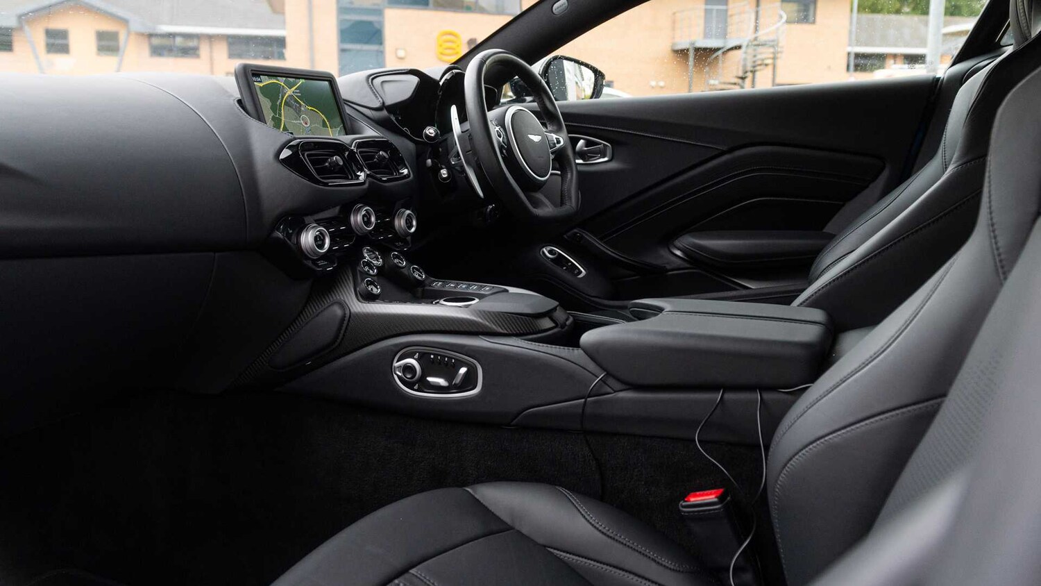 Used Aston Martin Vantage 2023 for sale - 76242475: Photo 33